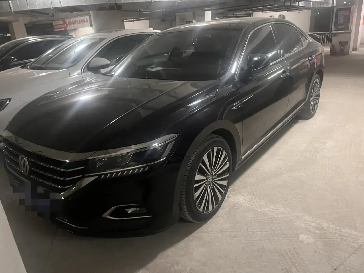 2019 Volkswagen Passat 2.0T 186HP L4 7DCT