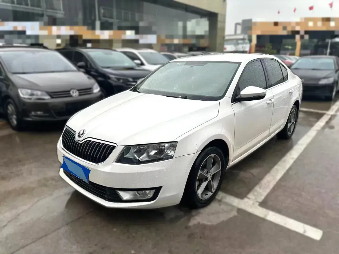 2017 Skoda Octavia 1.6L 110HP L4 6AT