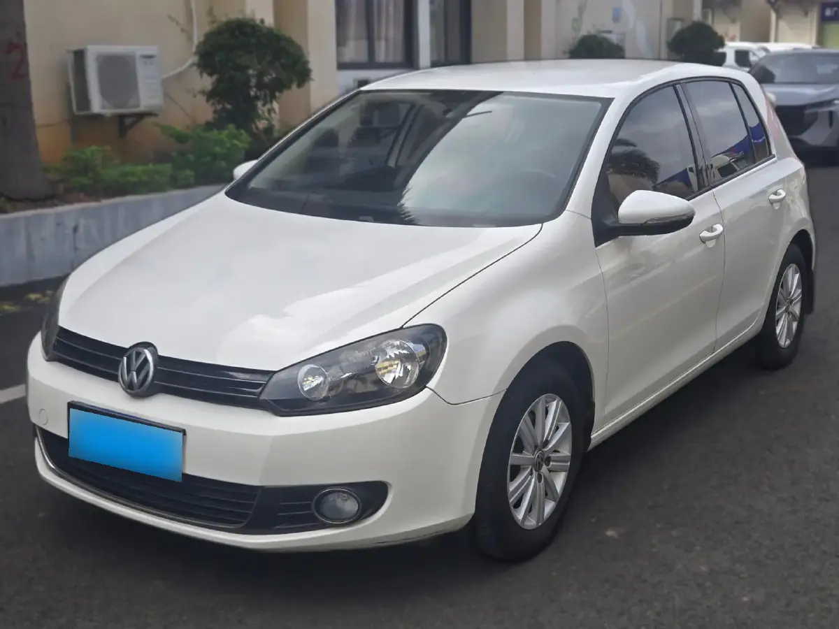 2012 Volkswagen Golf 1.6L 105HP L4 6AT