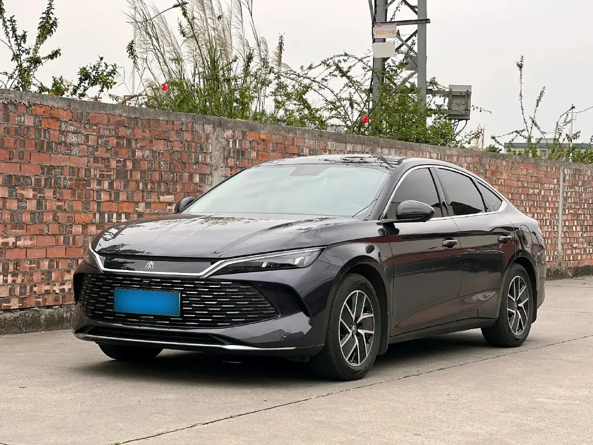 2024 BYD QinL 1.5L 101HP L4 E-CVT PHEV 15.87KWH