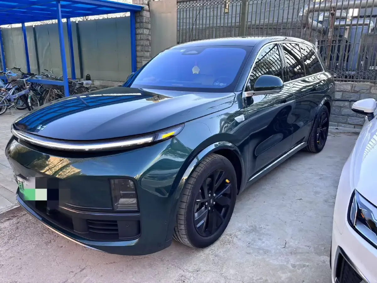 2023 Li L8 Range Extended 154HP REEV 40.9KWH