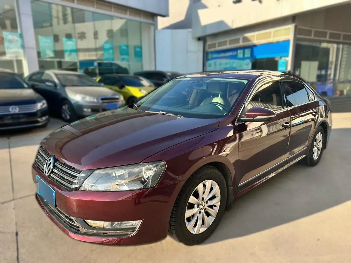 2013 Volkswagen Passat 1.4T 131HP L4 7DCT