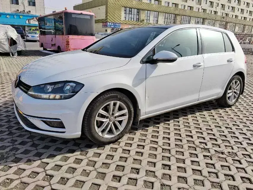 2019 Volkswagen Golf 1.4T 150HP L4 7DCT