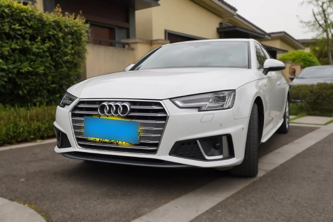 2019 Audi A4L 2.0T 190HP L4 7DCT