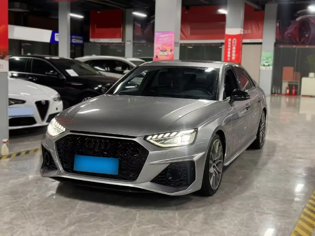 2022 Audi A4L 2.0T 252HP L4 7DCT