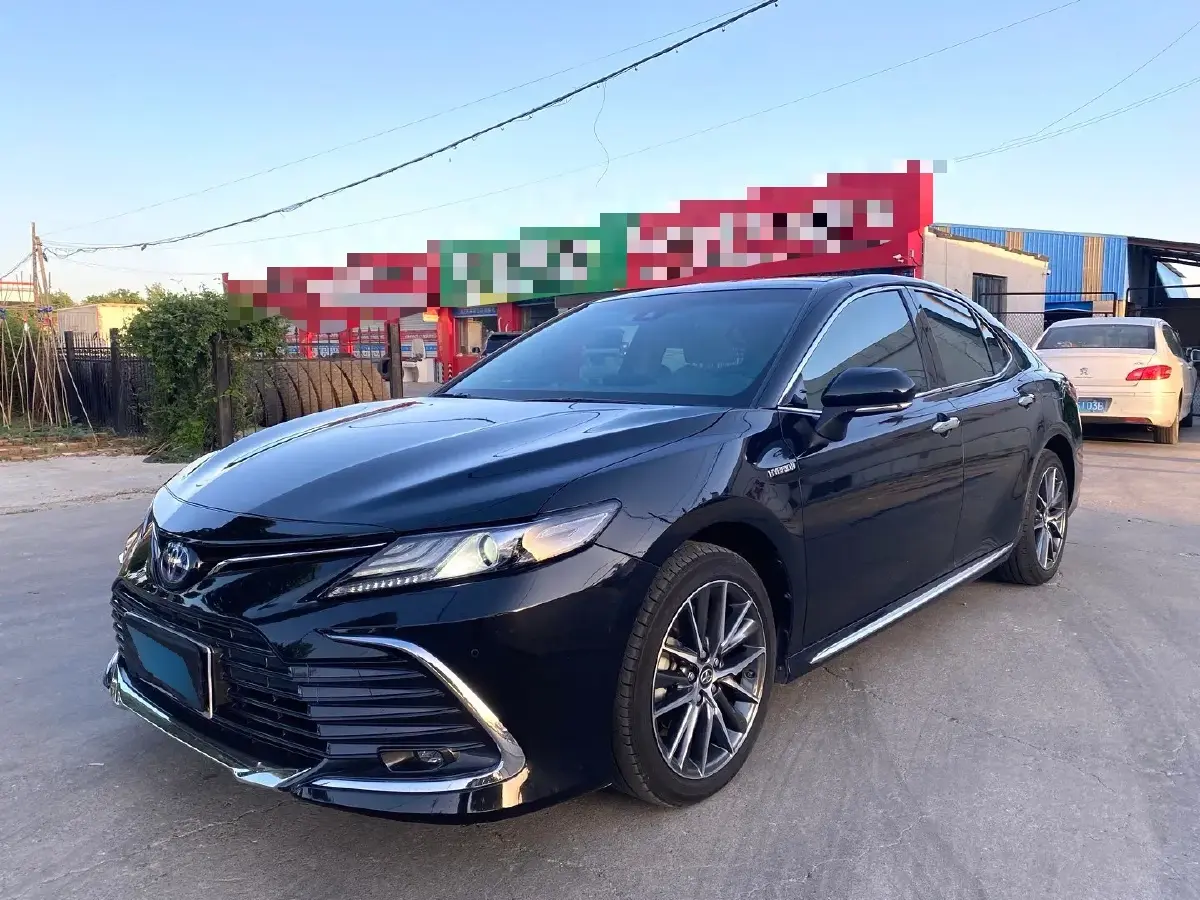 2023 Toyota Camry 2.5L 178HP L4 E-CVT Hybrid