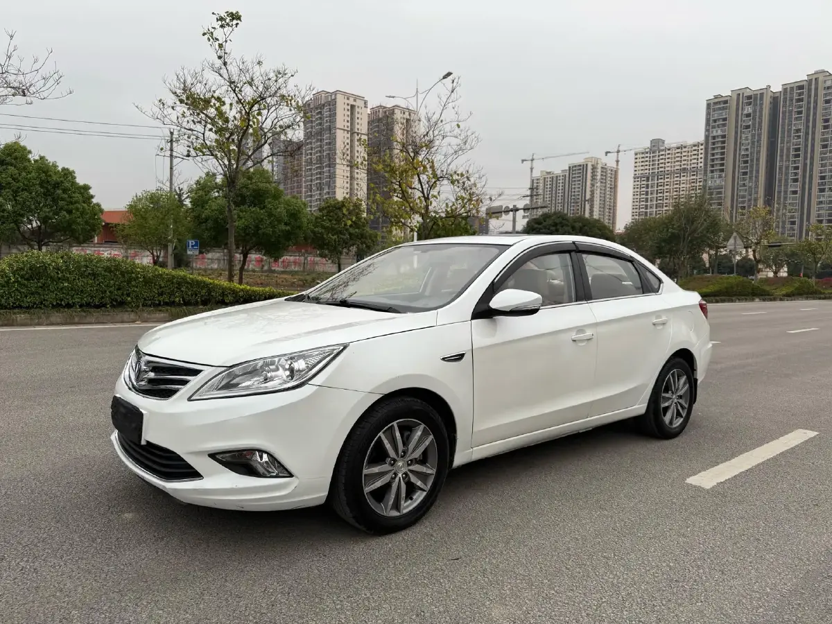 2015 ChangAn Eado 1.6L 125HP L4 4AT