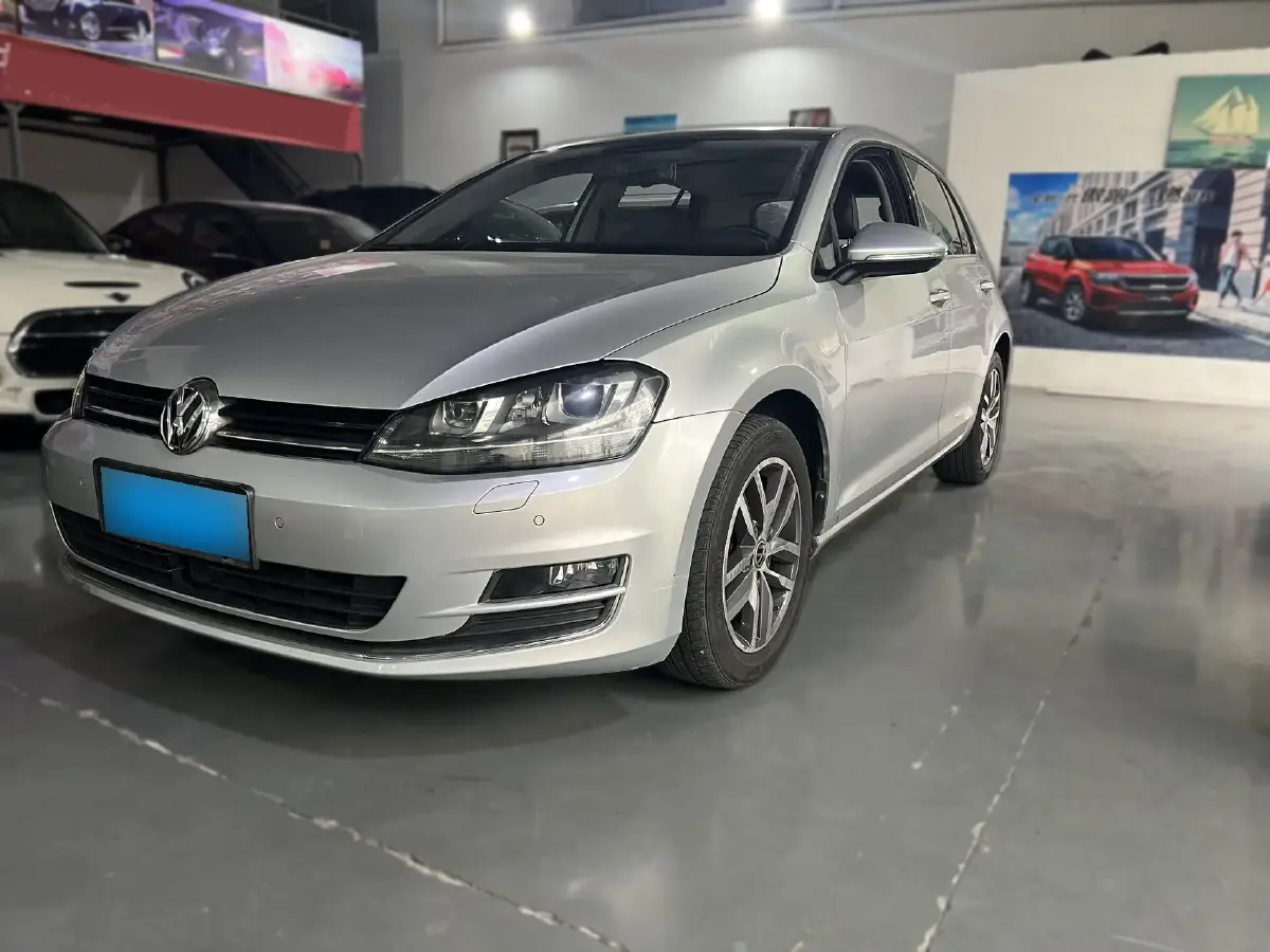 2014 Volkswagen Golf 1.4T 150HP L4 7DCT