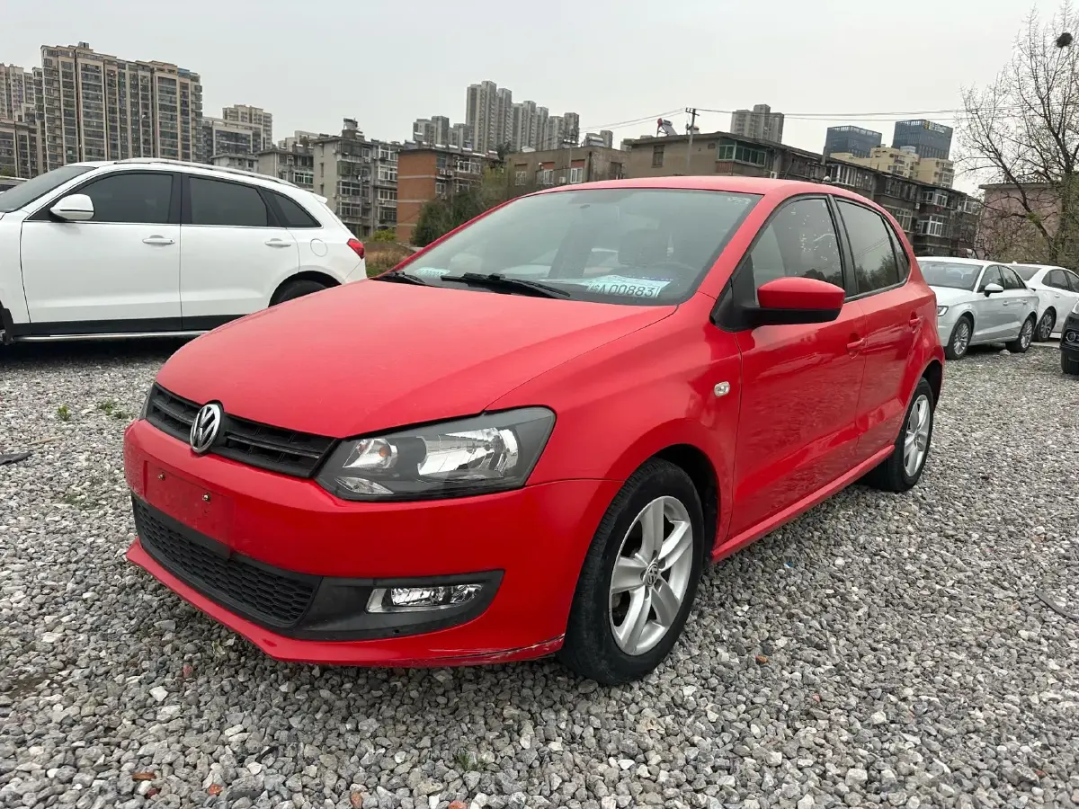 2011 Volkswagen Polo 1.4L 86HP L4 6AT