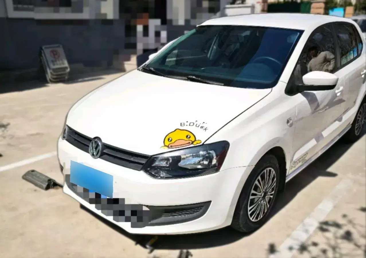 2013 Volkswagen Polo 1.4L 86HP L4 5MT