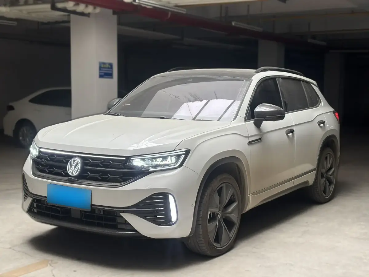 2024 Volkswagen Tayron 2.0T 220HP L4 7DCT