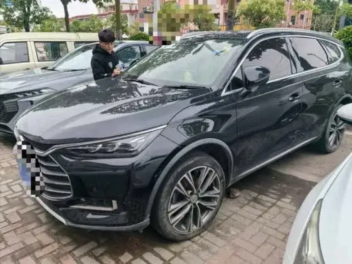 2018 BYD Tang 2.0T 205HP L4 6AT