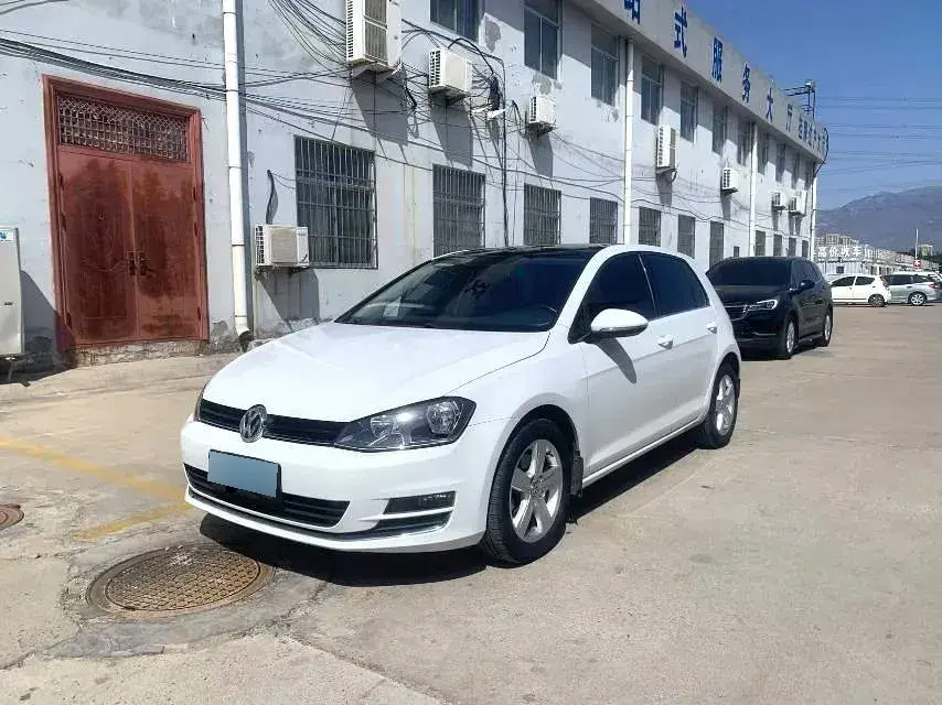 2015 Volkswagen Golf 1.4T 131HP L4 5MT
