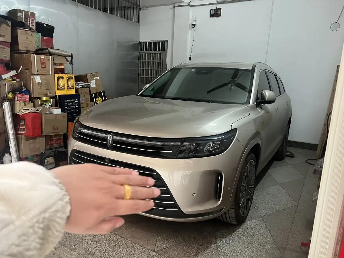 2022 HIMA AITO M7 Range Extended 125HP REEV 40KWH