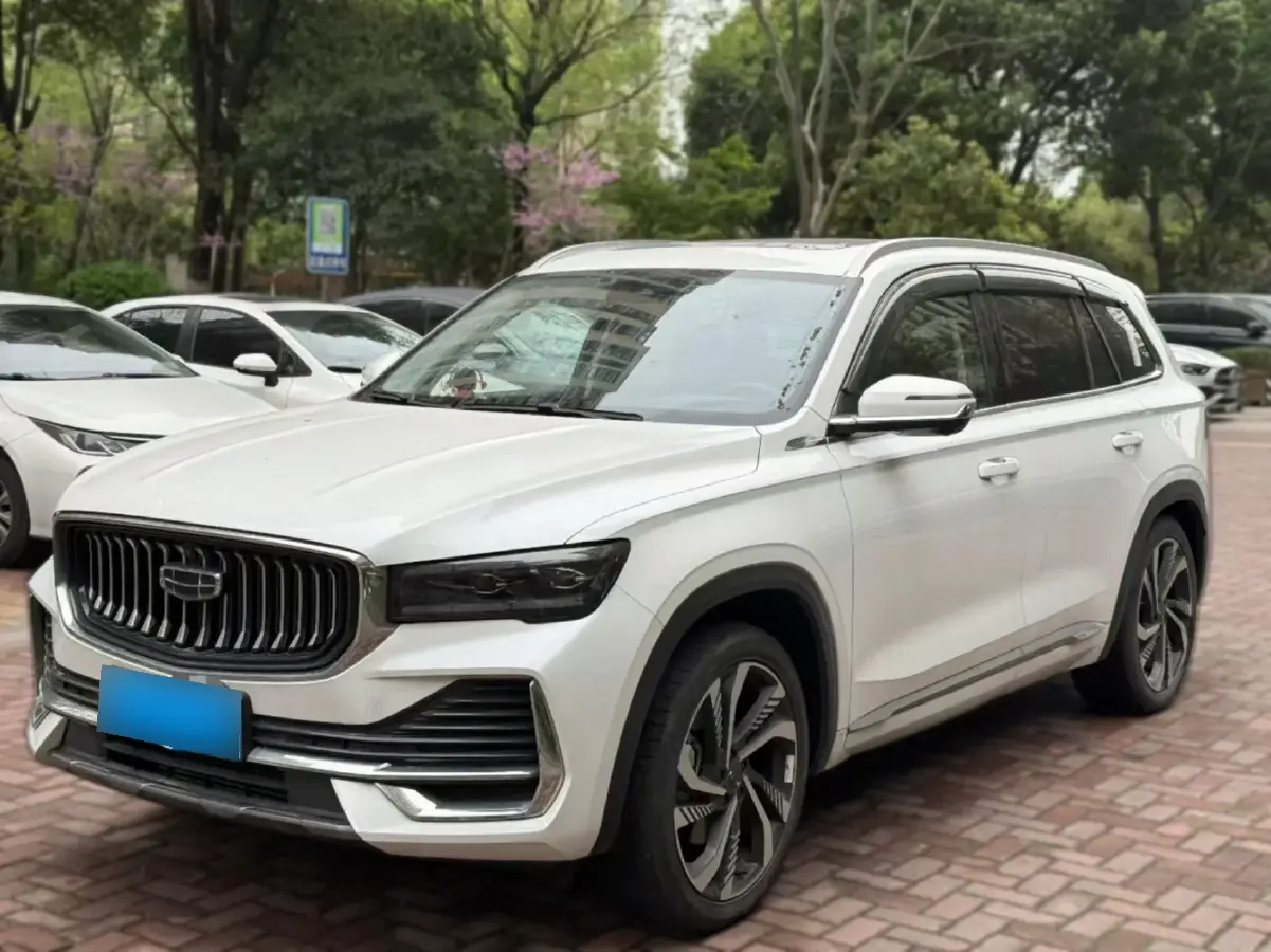 2023 Geely Monjaro 2.0T 238HP L4 8AT