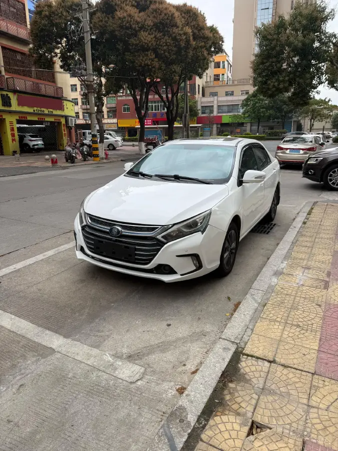 2018 BYD Qin 1.5T 154HP L4 6DCT PHEV 15.2KWH