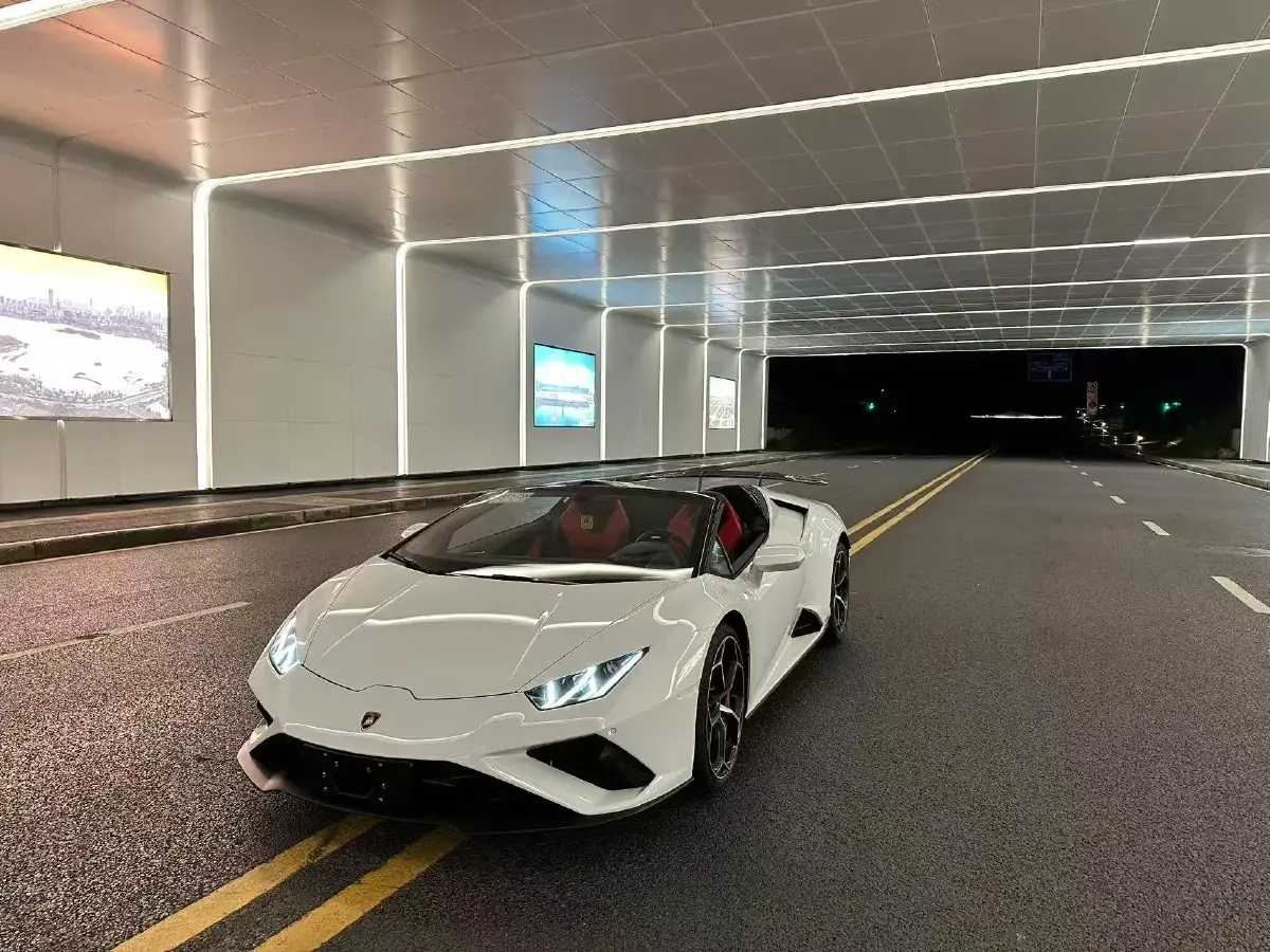 2020 Lamborghini Huracán 5.2L 611HP V10 7DCT