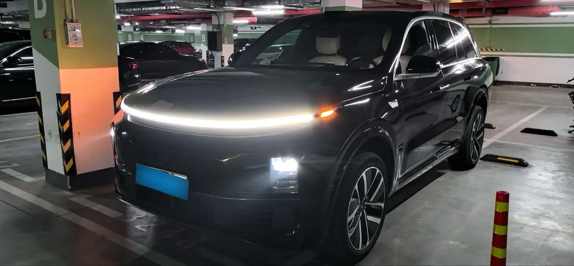 2023 Li L8 Range Extended 154HP REEV 40.9KWH