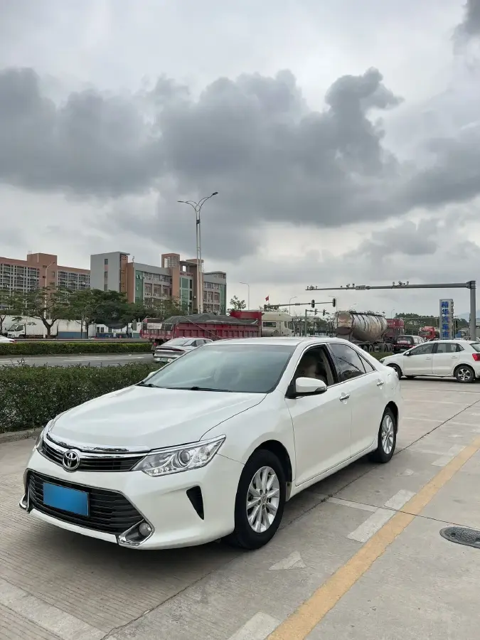 2016 Toyota Camry 2.0L 167HP L4 6AT