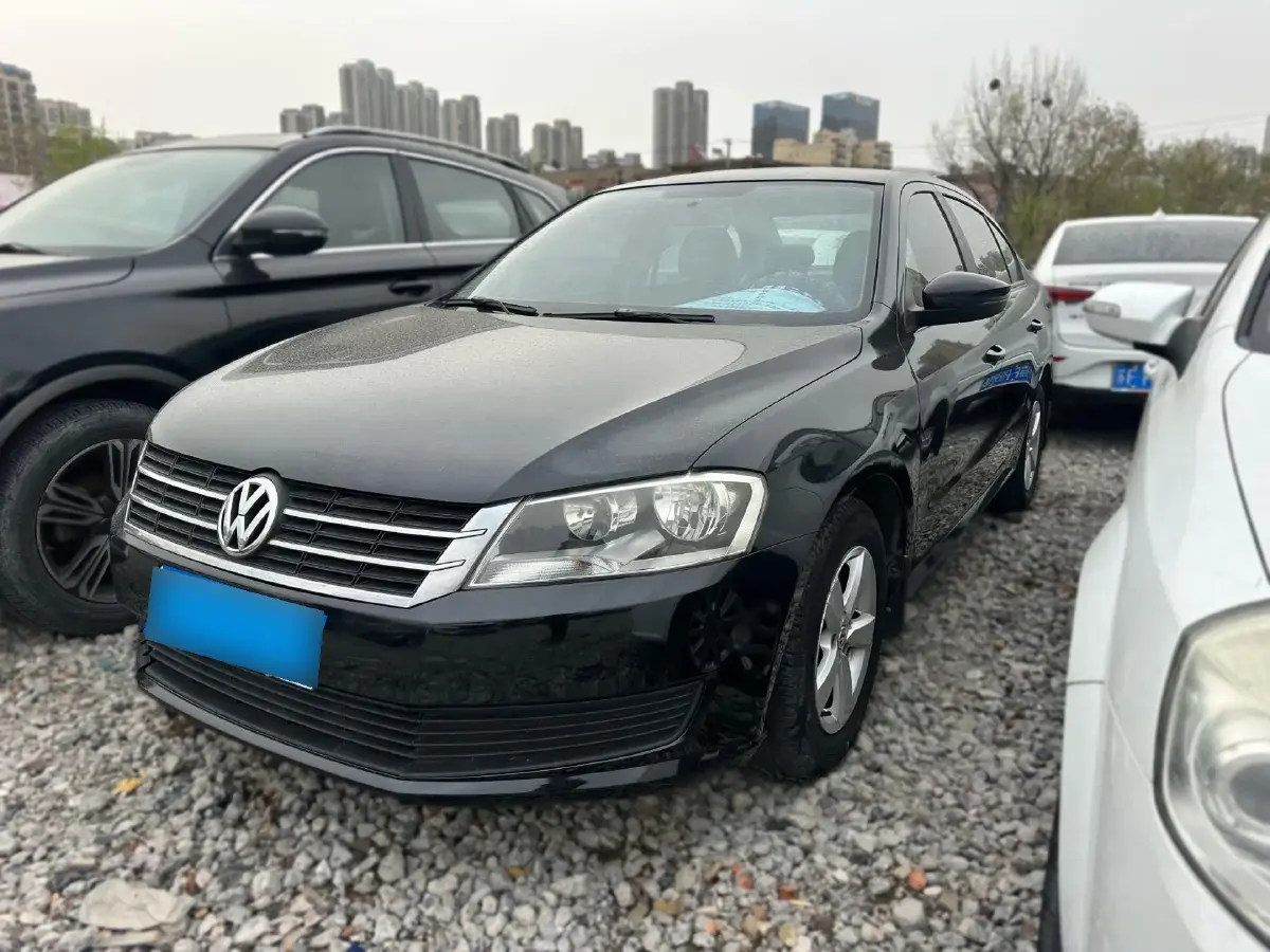 2013 Volkswagen Lavida 1.6L 110HP L4 5MT