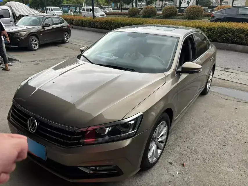 2017 Volkswagen Passat 1.8T 180HP L4 7DCT