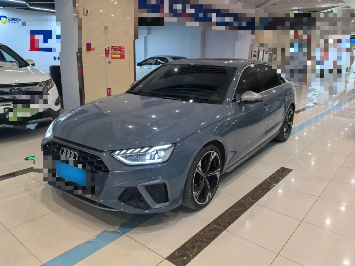 2022 Audi A4L 2.0T 190HP L4 7DCT