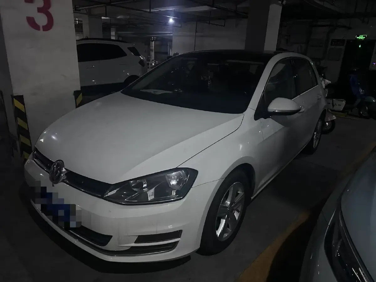2015 Volkswagen Golf 1.4T 131HP L4 5MT