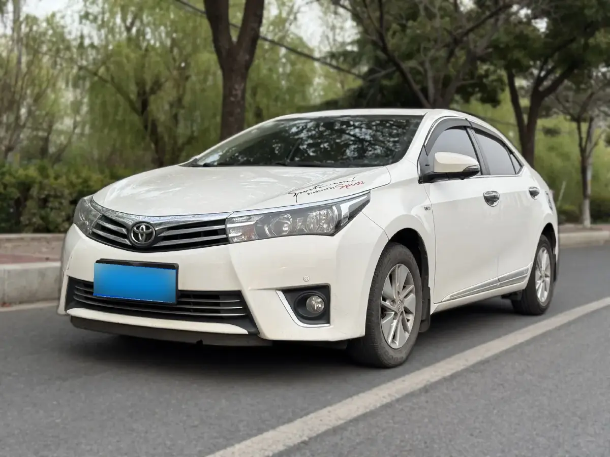 2014 Toyota Corolla 1.6L 122HP L4 CVT