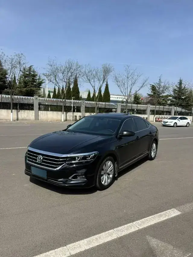 2019 Volkswagen Passat 2.0T 186HP L4 7DCT