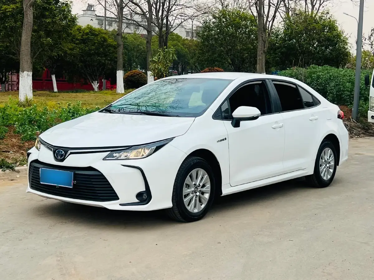 2022 Toyota Corolla 1.8L 98HP L4 E-CVT Hybrid