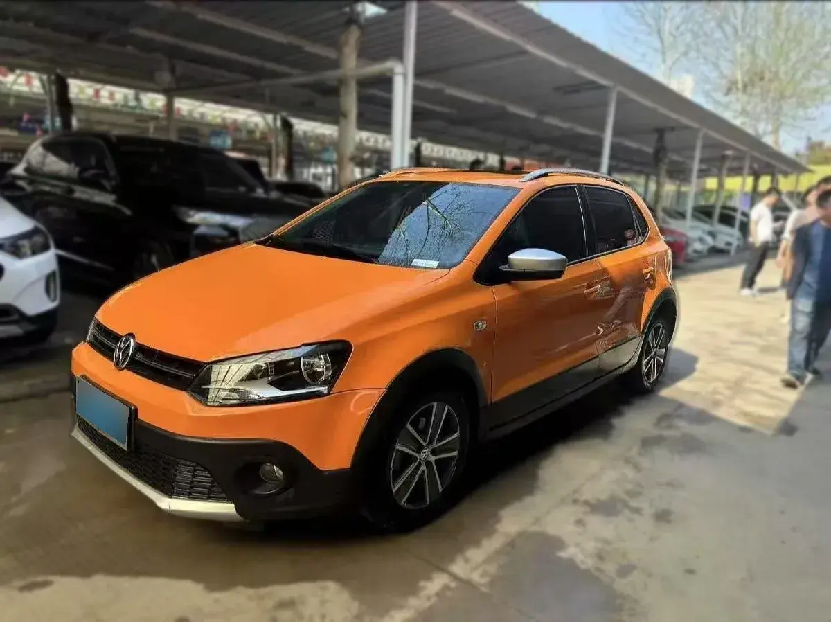 2012 Volkswagen Polo 1.6L 105HP L4 5MT