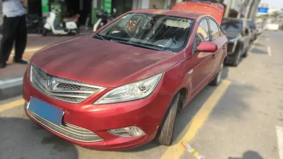 2013 ChangAn Eado 1.6L 125HP L4 5MT