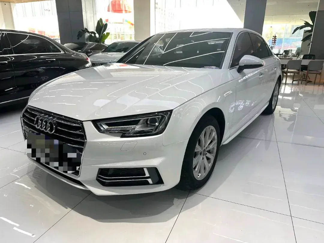 2019 Audi A4L 2.0T 190HP L4 7DCT