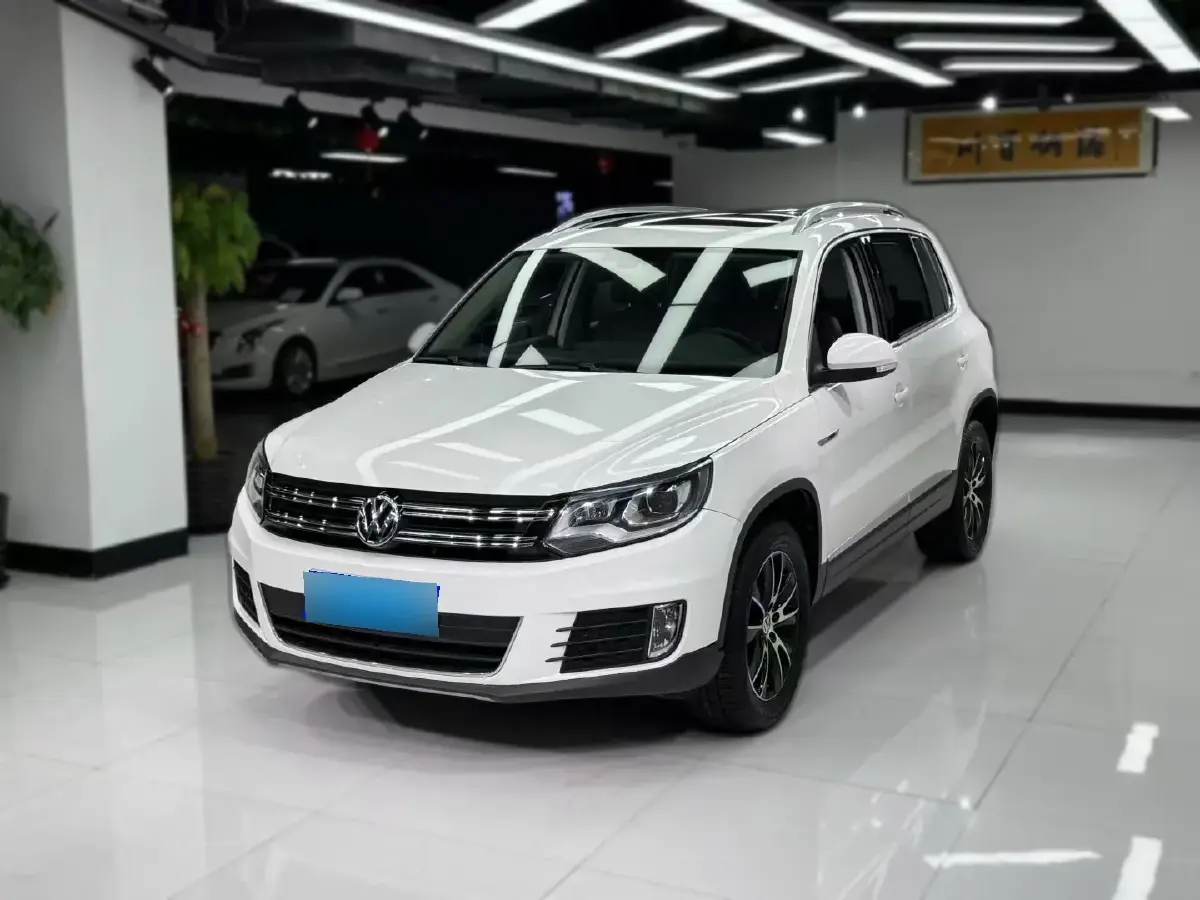 2015 Volkswagen Tiguan 1.8T 160HP L4 6AT