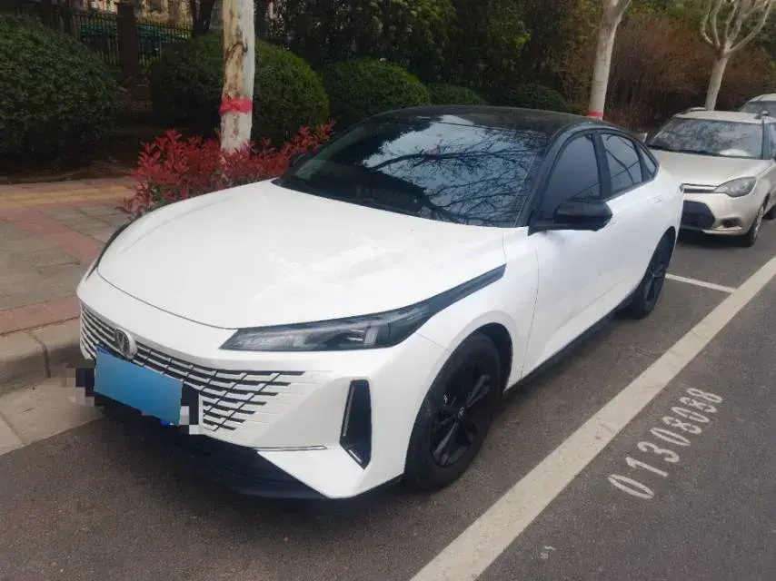 2023 ChangAn Lamore 1.5T 170HP L4 7DCT