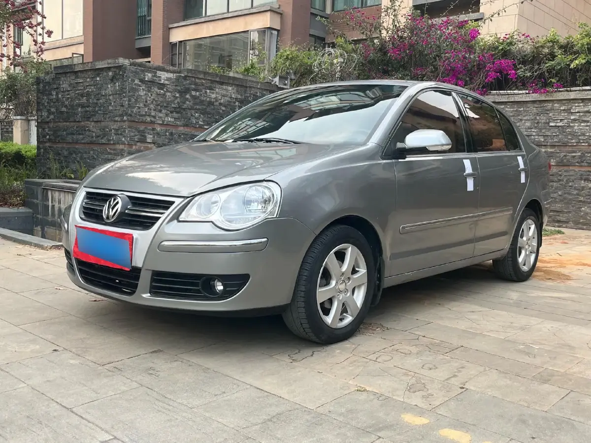 2009 Volkswagen Polo 1.6L 105HP L4 6AT