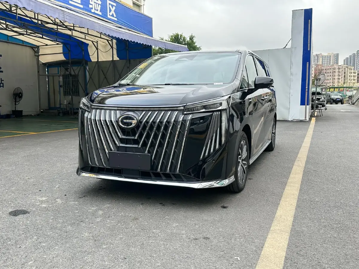 2024 GAC Trumpchi M8 2.0T 190HP L4 2DHT Hybrid