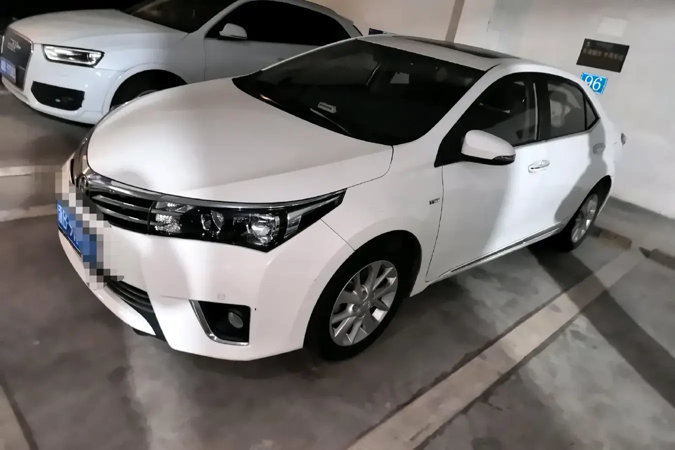 2014 Toyota Corolla 1.6L 122HP L4 CVT