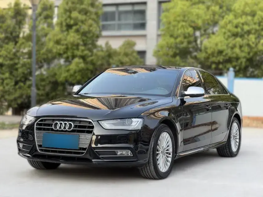 2013 Audi A4L 2.0T 180HP L4 CVT