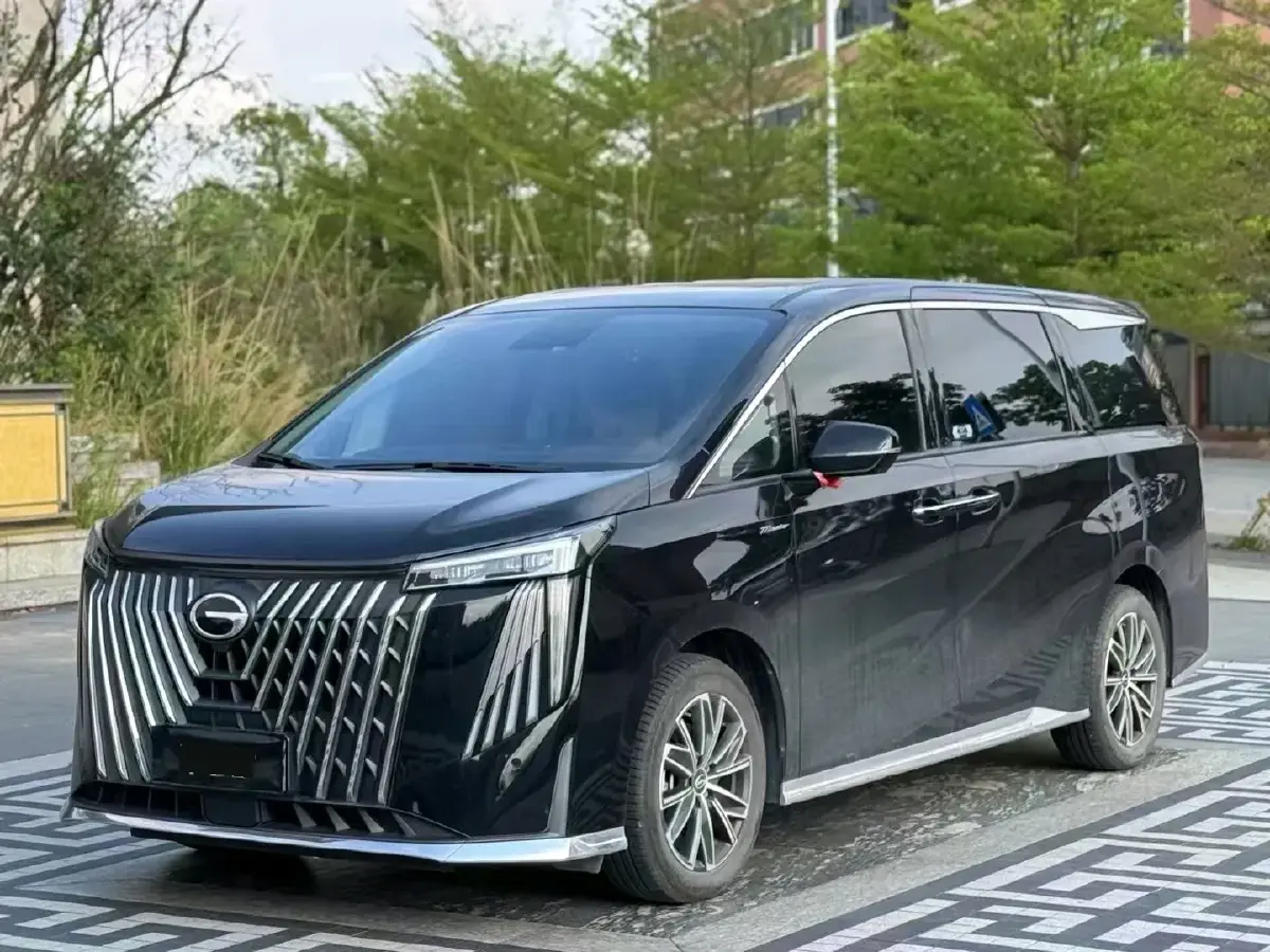 2023 GAC Trumpchi M8 2.0T 252HP L4 8AT