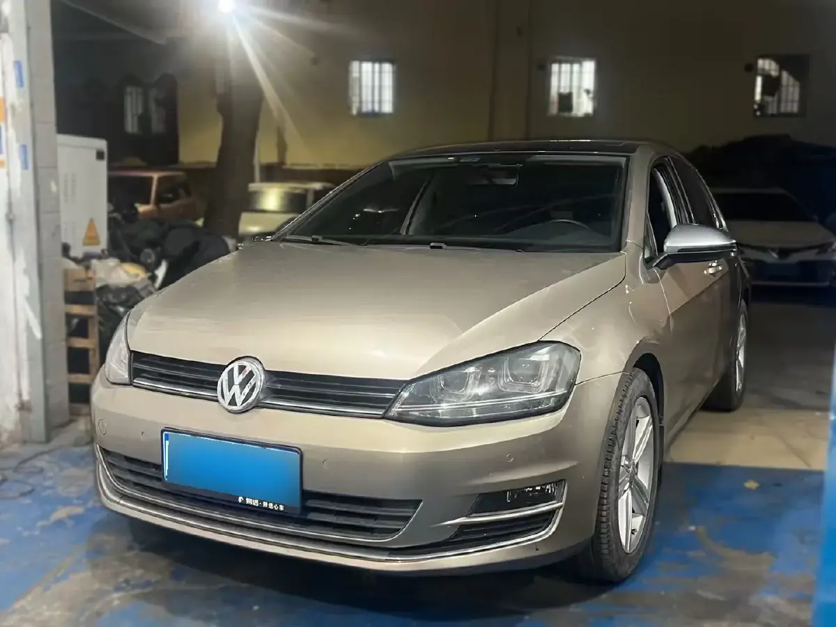 2015 Volkswagen Golf 1.4T 131HP L4 5MT