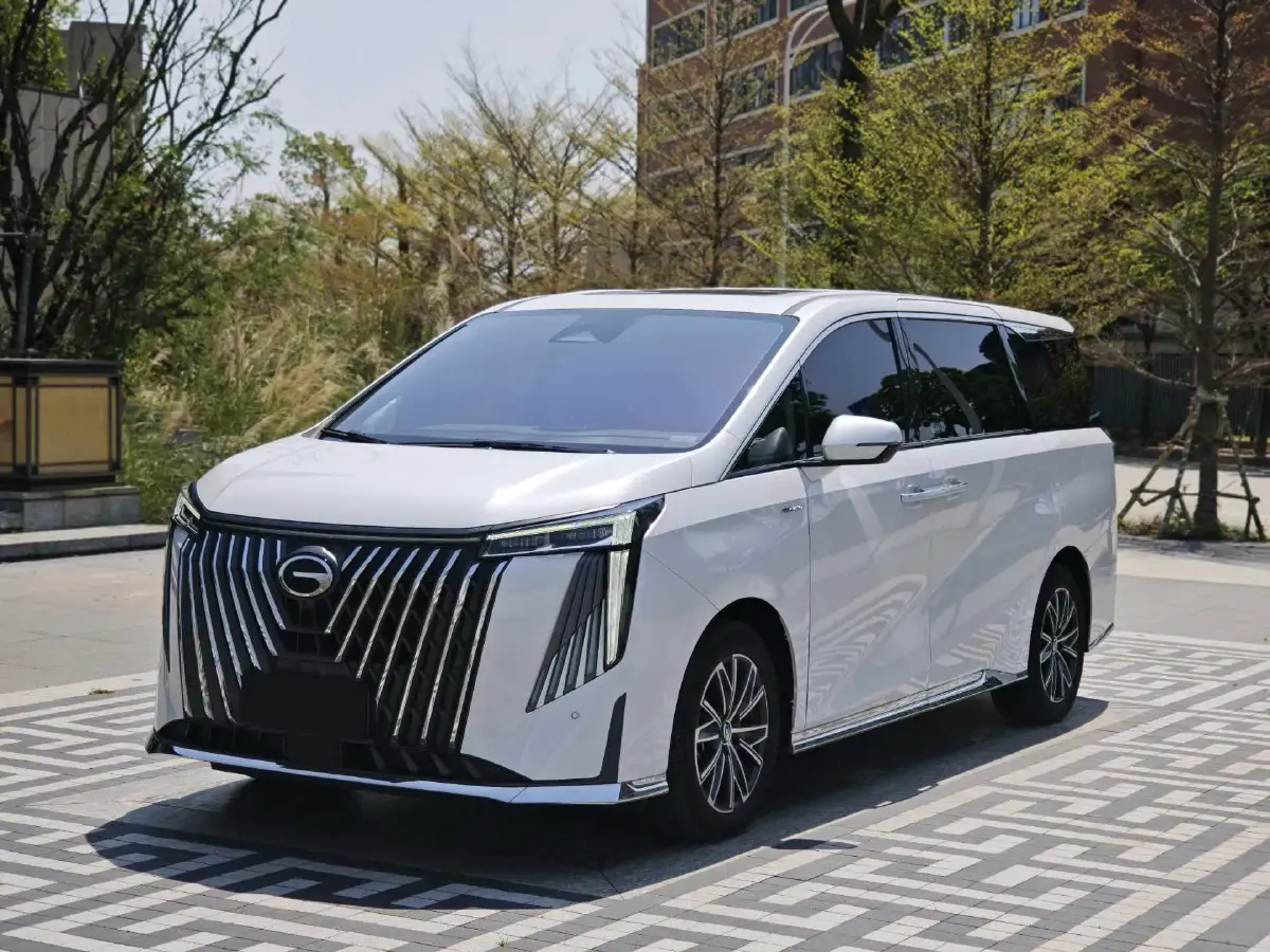 2023 GAC Trumpchi M8 2.0T 252HP L4 8AT