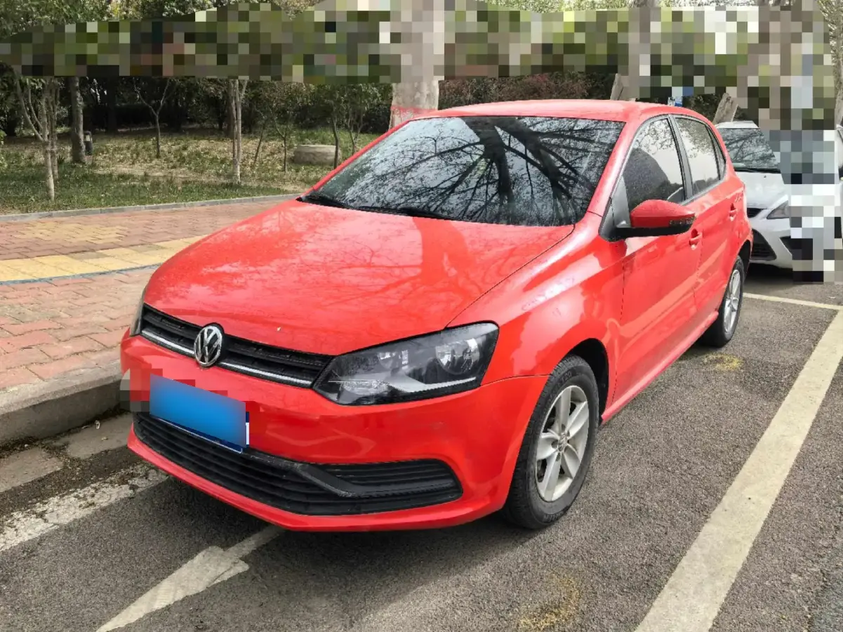 2016 Volkswagen Polo 1.4L 90HP L4 6AT