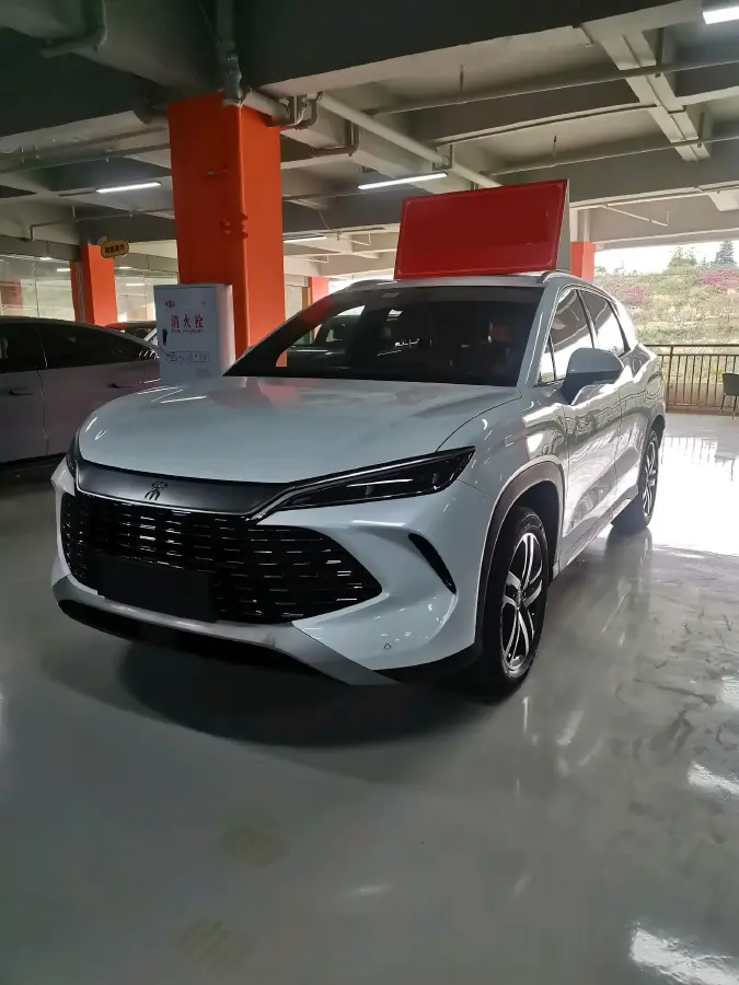 2025 BYD SongL DM-i 1.5L 101HP L4 E-CVT PHEV 12.9KWH