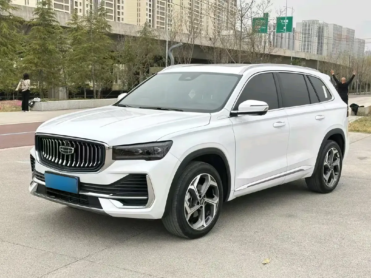 2024 Geely Monjaro 2.0T 238HP L4 8AT