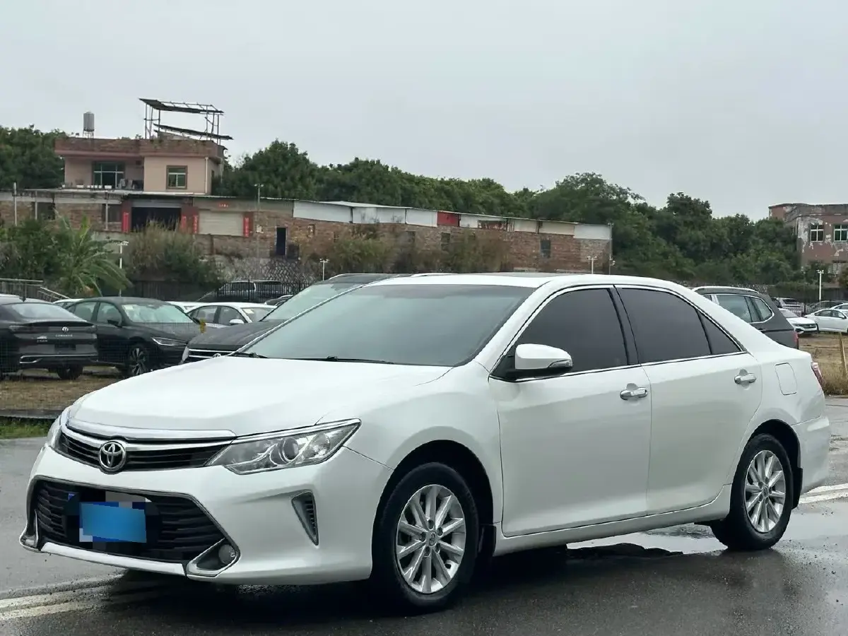 2016 Toyota Camry 2.0L 167HP L4 6AT