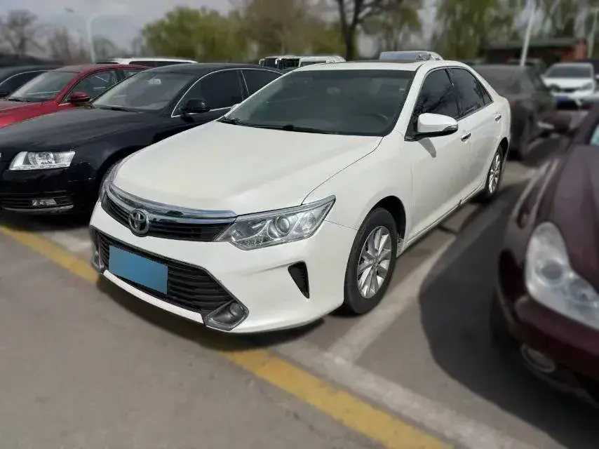 2015 Toyota Camry 2.0L 167HP L4 6AT