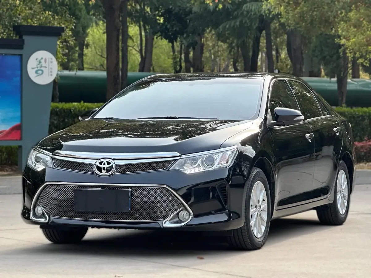 2015 Toyota Camry 2.0L 167HP L4 6AT