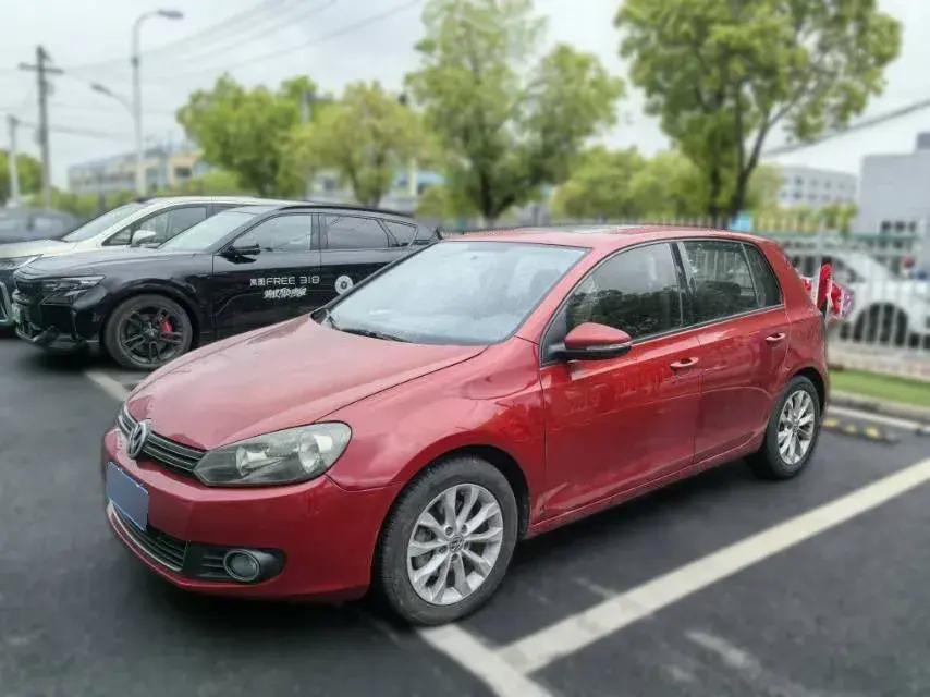 2011 Volkswagen Golf 1.4T 131HP L4 7DCT