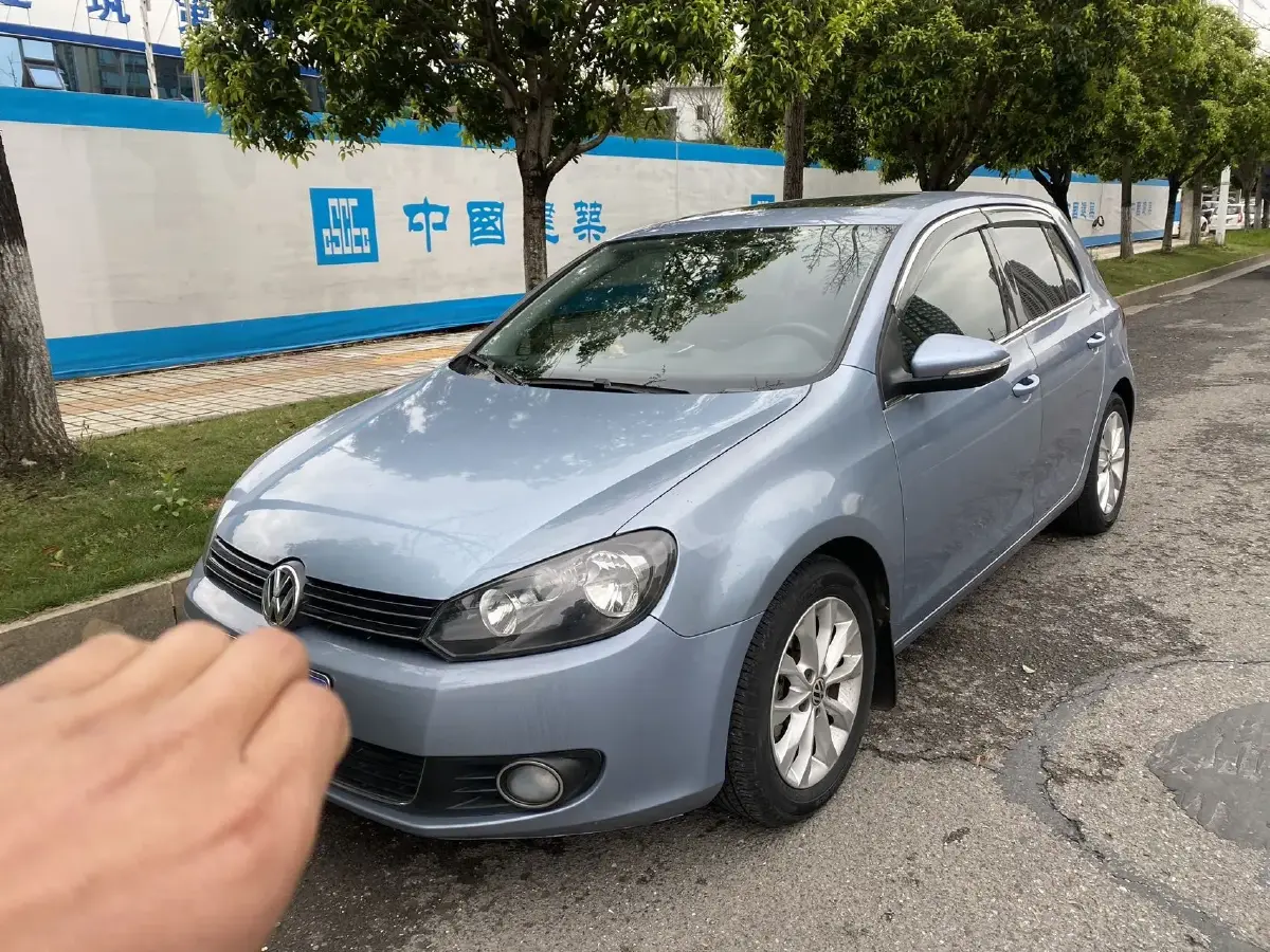 2011 Volkswagen Golf 1.4T 131HP L4 7DCT